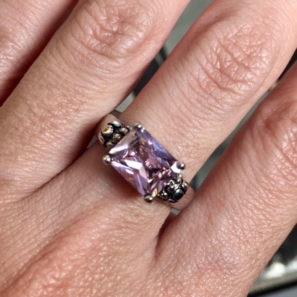 ❤️Gorgeous Pink Sapphire Silver Plated Size 7 - Picture 3 of 5